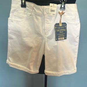 ladies white shorts nwt
